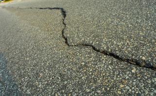 single crack in asphalt 